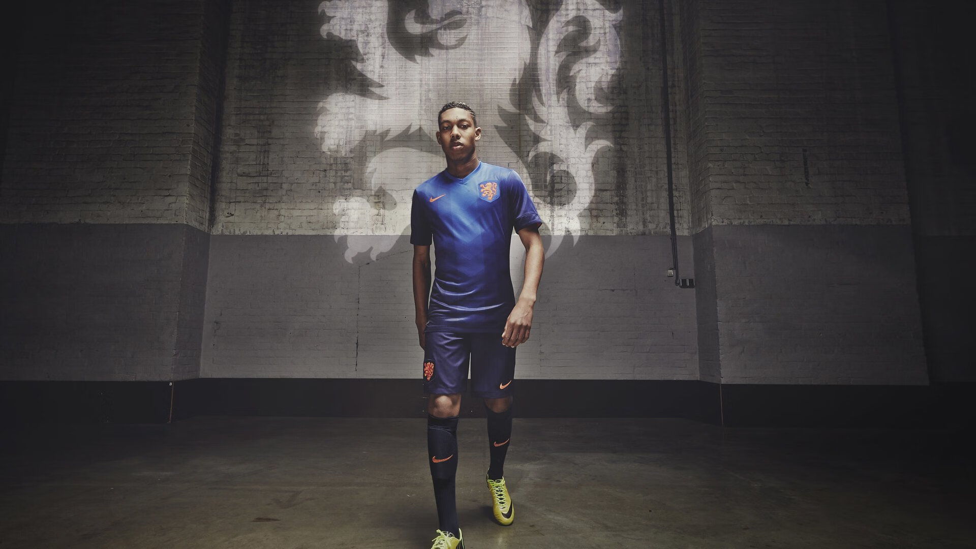 维也纳之夜的防线悲歌，布鲁诺一人凿穿奥地利，韩国战术完胜的启示