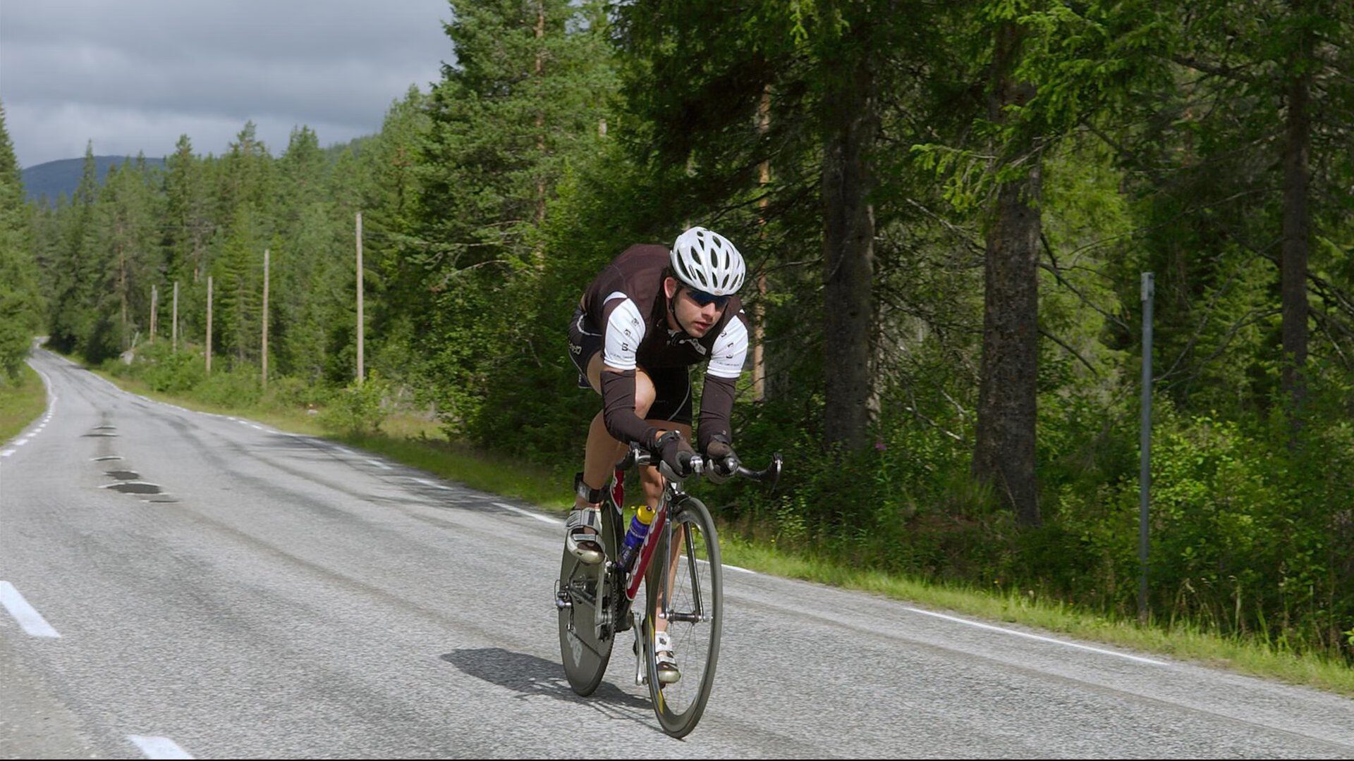恩佐,巴西对阵南非的攻防转换核心,现代足球的战术支点