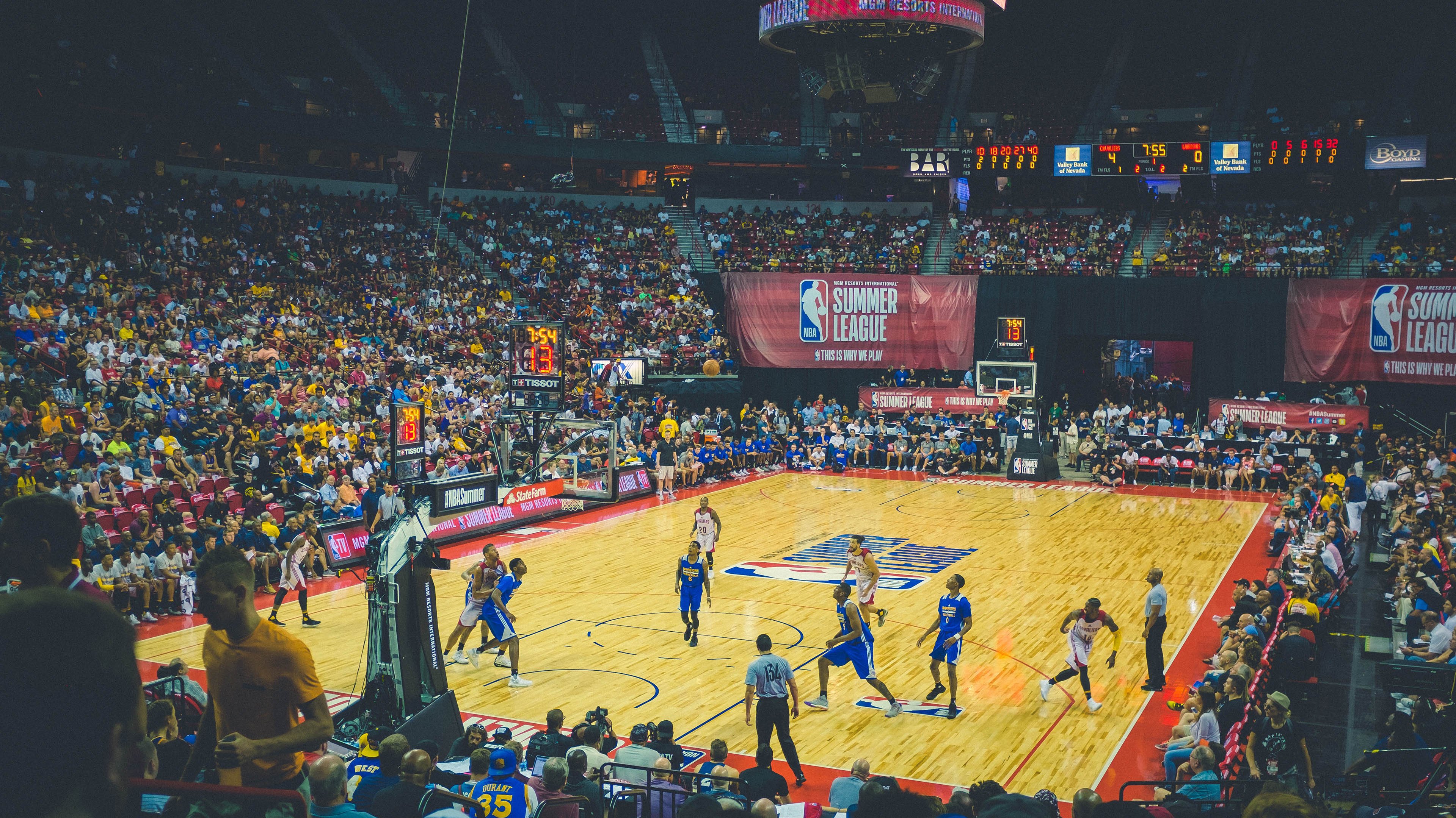 从澳网绝杀到蒙特卡洛大师赛，兹维列夫如何用坚韧点燃赛场