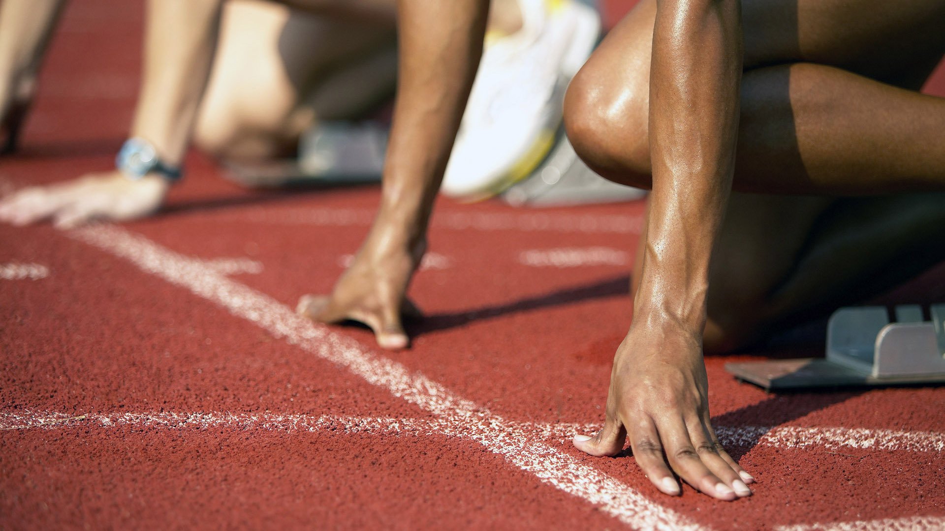 赛道新秩序，索伯轻取迈凯伦，塞恩斯刷新纪录改写历史