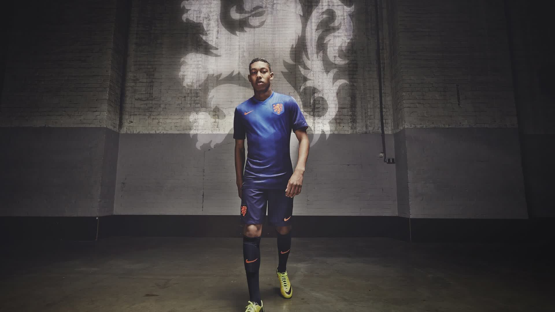 沙漠之鹰折戟非洲雄鹰,德布劳内执笔,伊朗在2026世界杯B组写下唯一剧本